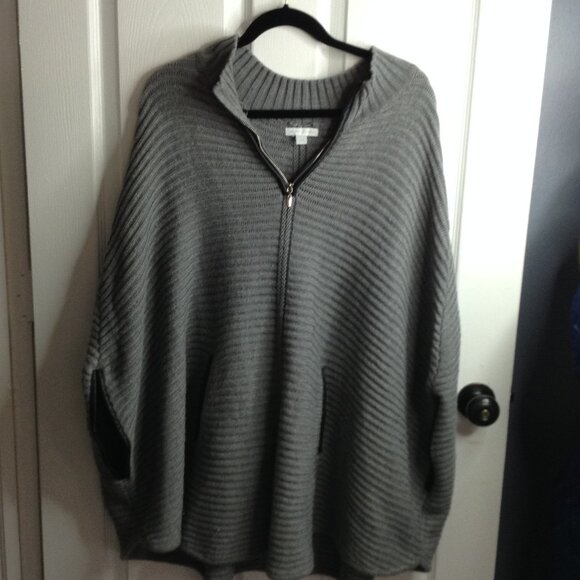 NY & Co; Grey Poncho Black Faux Leather trim, L/XL; Bohemian, Hippie Vibes, cute - Picture 2 of 6